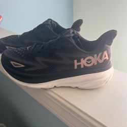 Hoka Clifton 9 8B
