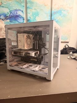White gaming pc