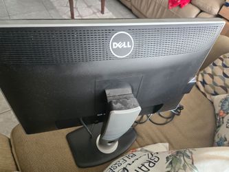 Dell monitor with cables