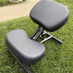 Ergonomic Kneeling Chair