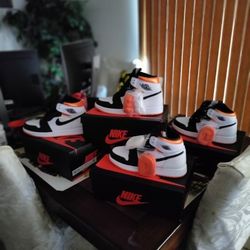 Jordan 1 Electro Orange 