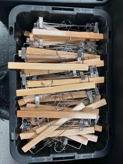 143 Wood Pant Hangers