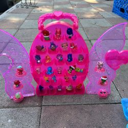 Hatchimals CollEGGtibles - huge collection - 2 storage cases