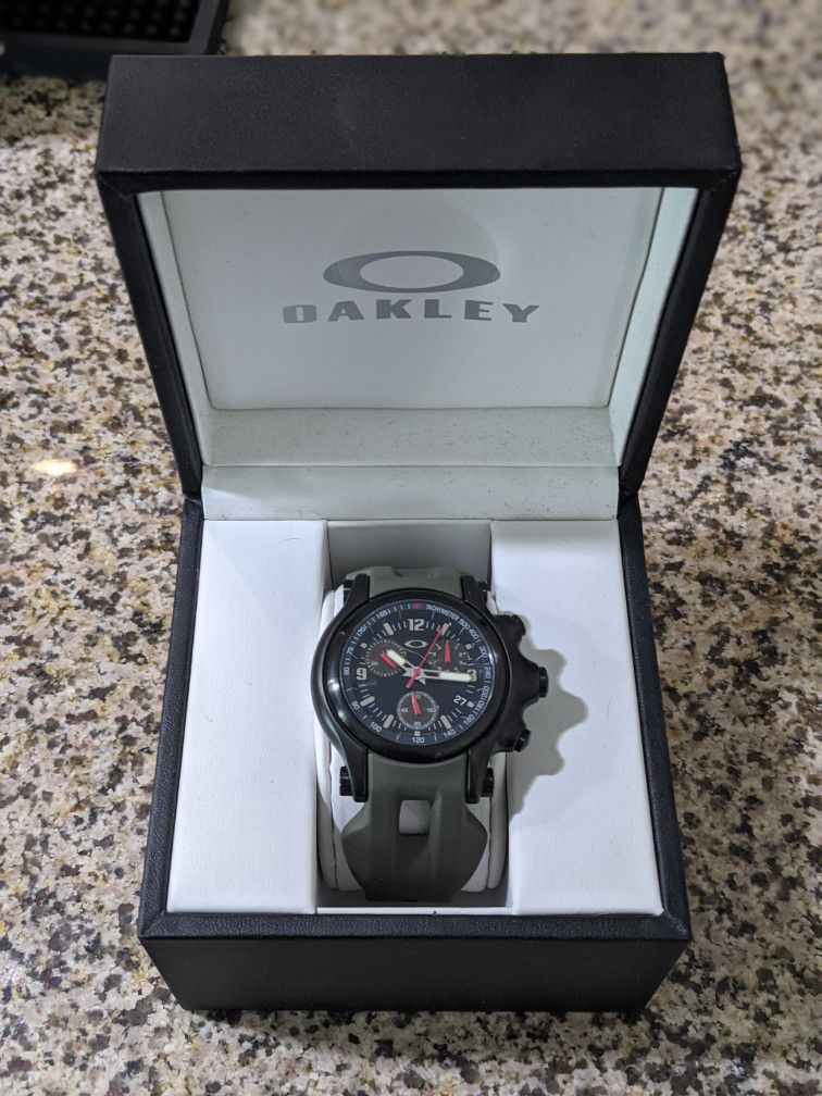 Rare Oakley Holeshot 10th Mountain Division Watch for Sale in The Colony,  TX OfferUp