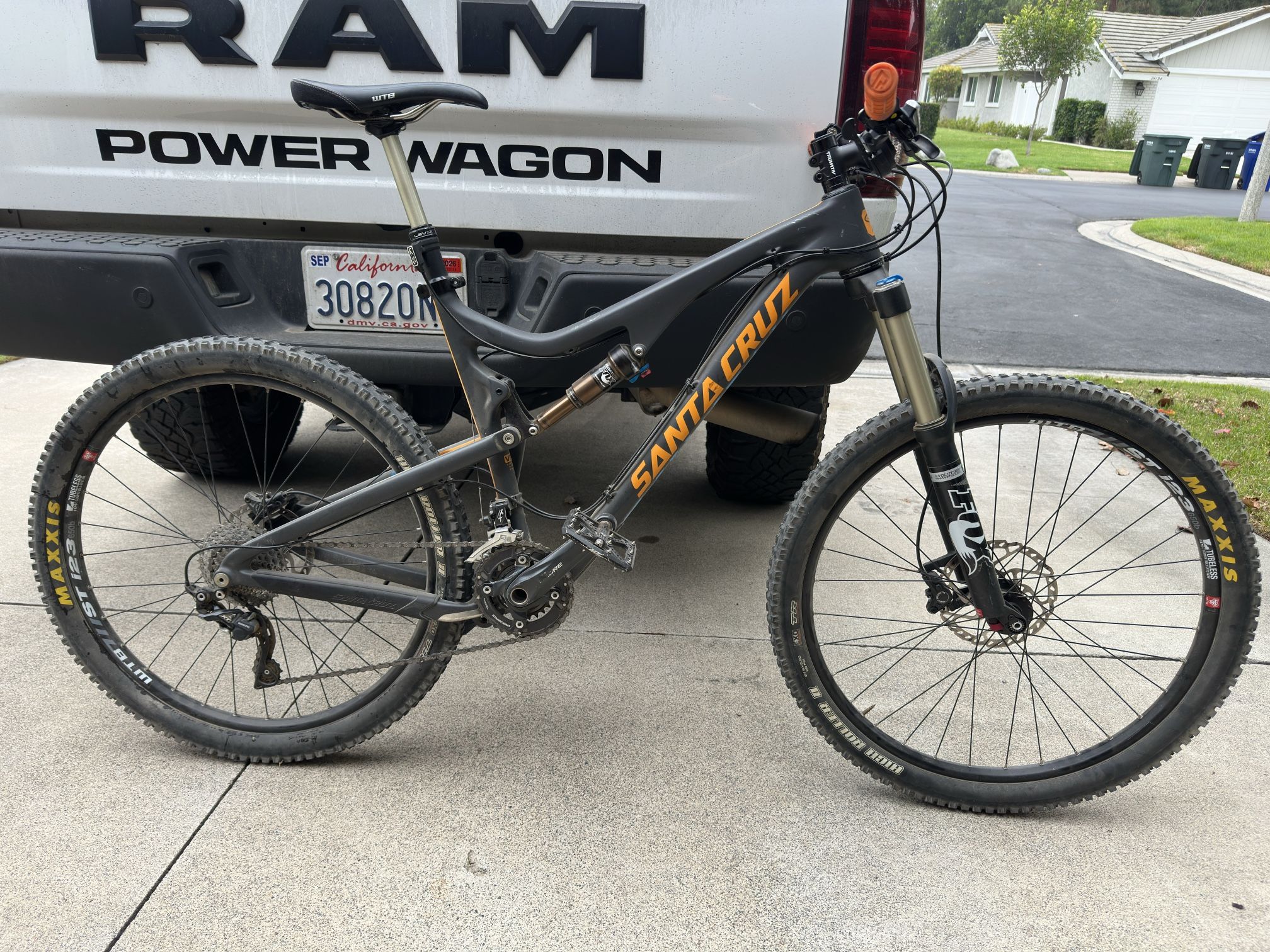 Santa Cruz Bronson C