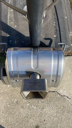 Polaris Pro R stock muffler