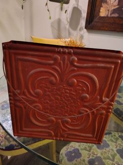 Metal decorative basket