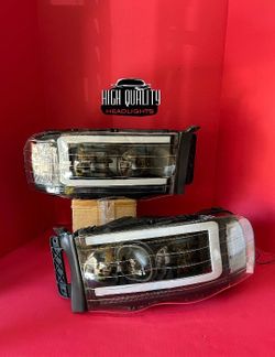 Dodge ram 2002-2005 headlight