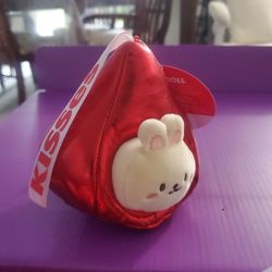 Anirolls Kisses Plushes. 