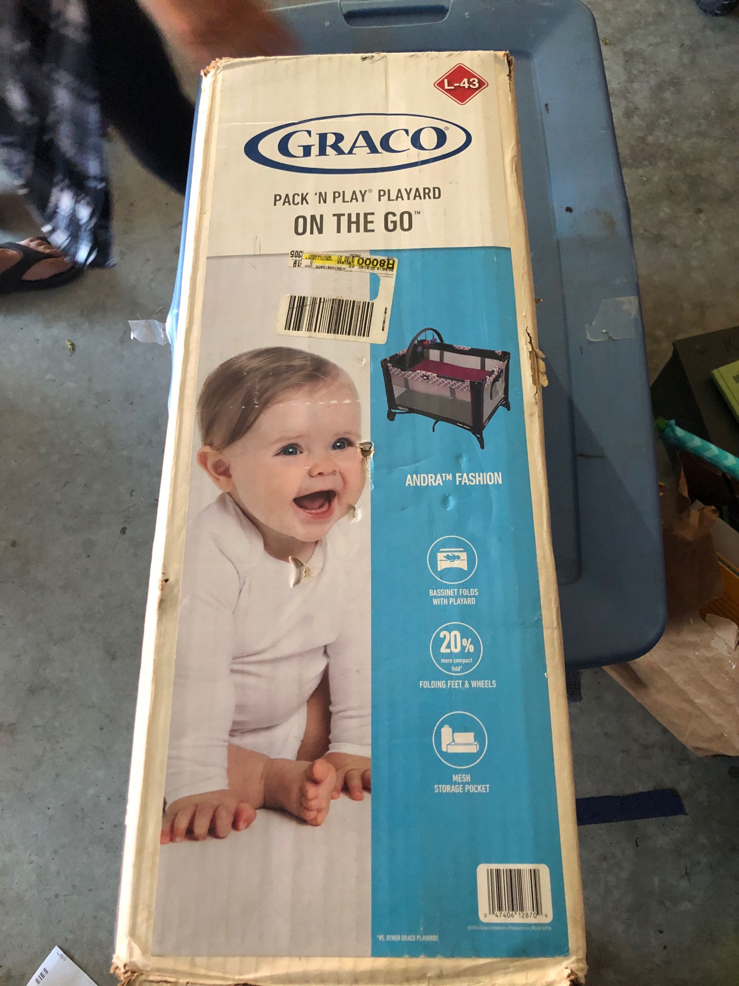 Pack n play by Graco