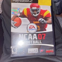 NCAA 07 FOOTBALL PS2