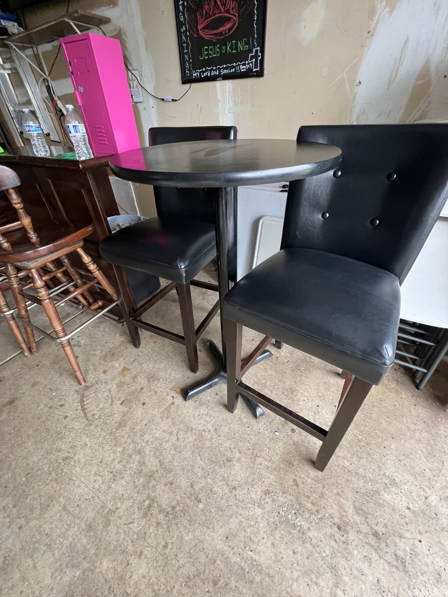 Tall Table And Chairs 