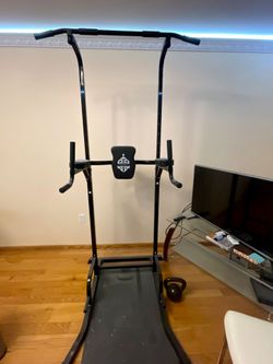 Like New SportsRoyals Black Steel Power Tower