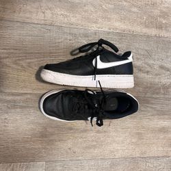 Nike Air Force Sneakers W7.5