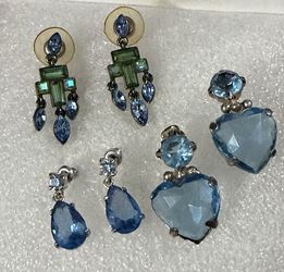 Aretes stainless diferentes modelos piedras azules joyería antigua cada uno