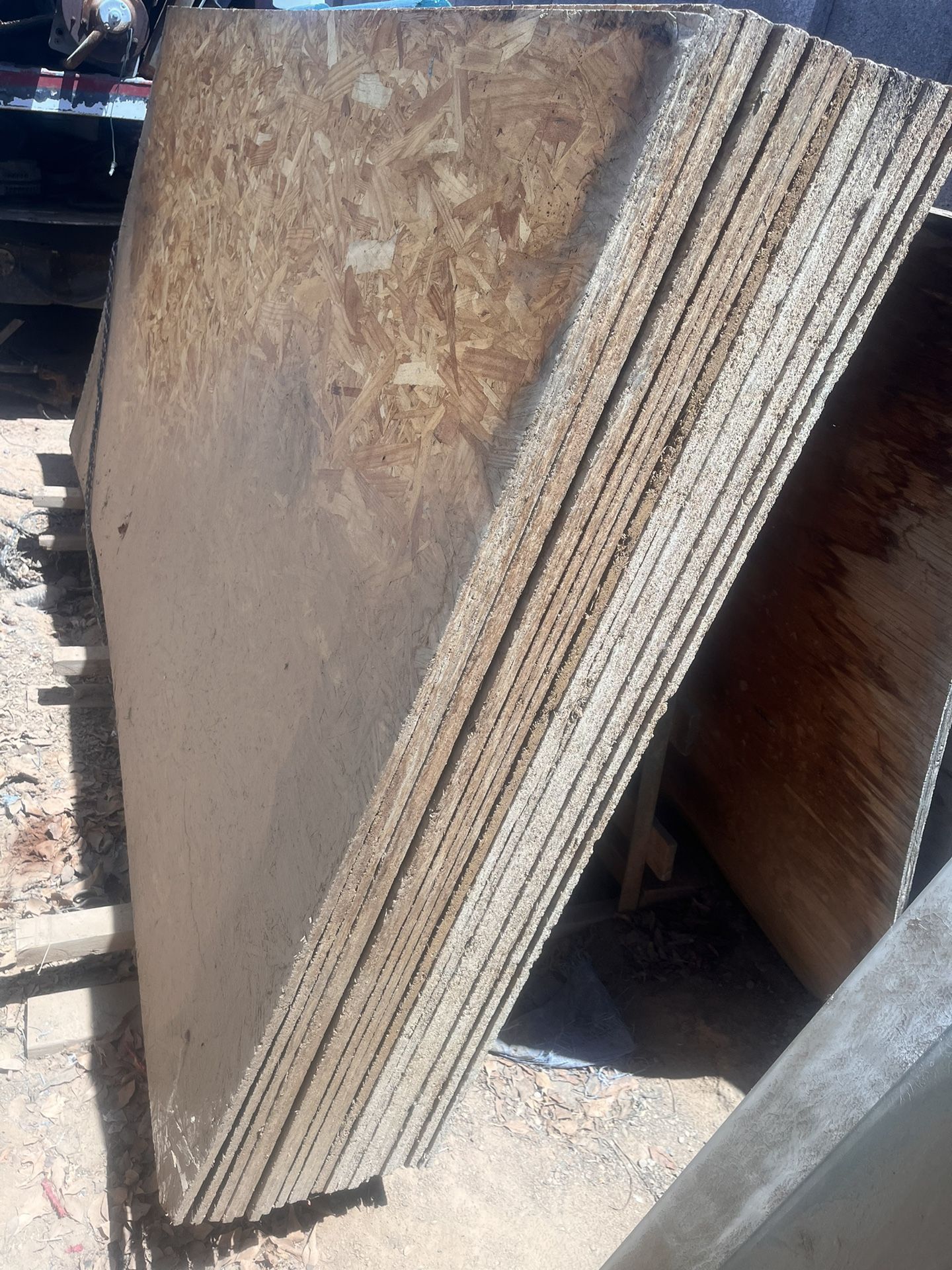 Roof Sheeting wafer board 20 sheets 10 are half inch and 10 or 7/16 thick
