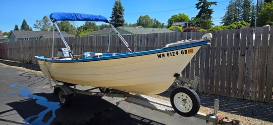 Livingston Pacific Skiff 15 ft Vee Boat