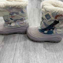 Size 11 girls light up snow boots