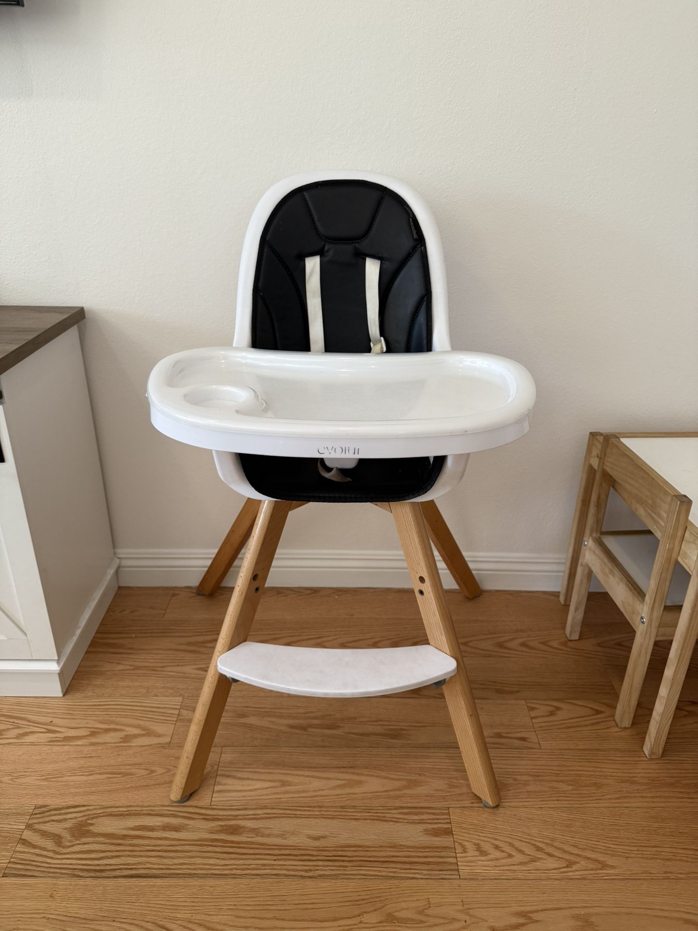 Evolur High Chair