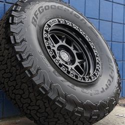 Wheel & Tire Package For Jeep Wrangler****