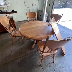 Free Table And Chairs 