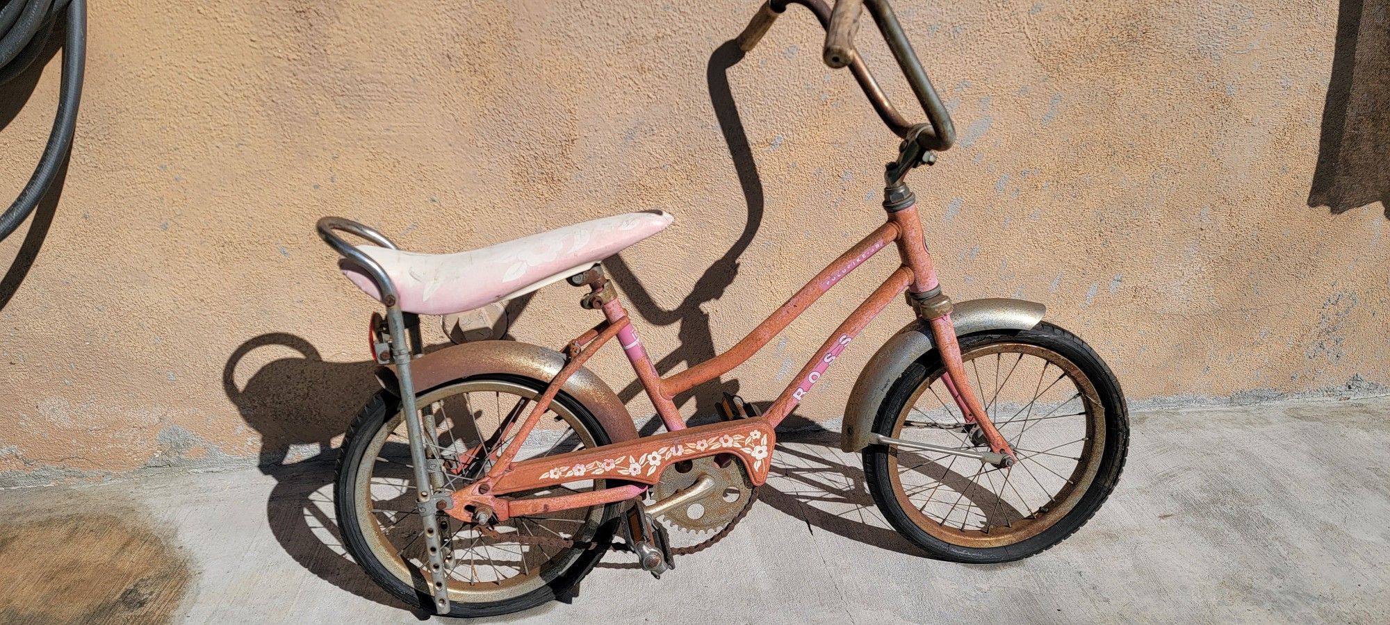 Vintage Ross POLO 16 Girls Bike Pink