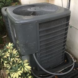 GOODMAN 2 1/2 TON AIR CONDITIONER !!!