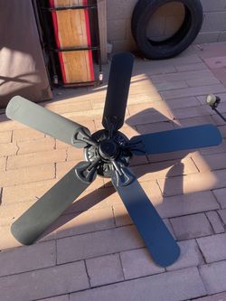 Ceiling fan reversible