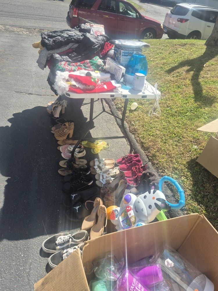 Tag Sale