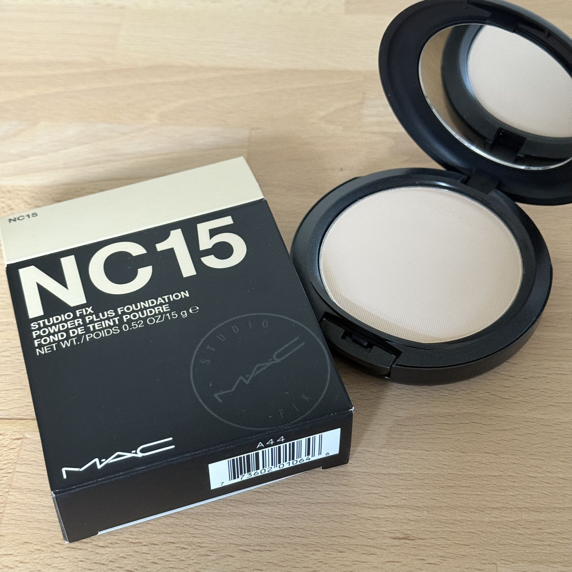 MAC studio fix powder plus foundation in NC15