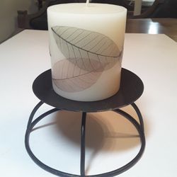 Lovely Pillar Candle On A Stand This 2PC Set Will Make A Beautiful Accent In Your Home Candle Never Lit Total Height 5.5" Pre-owned in Good Condition 