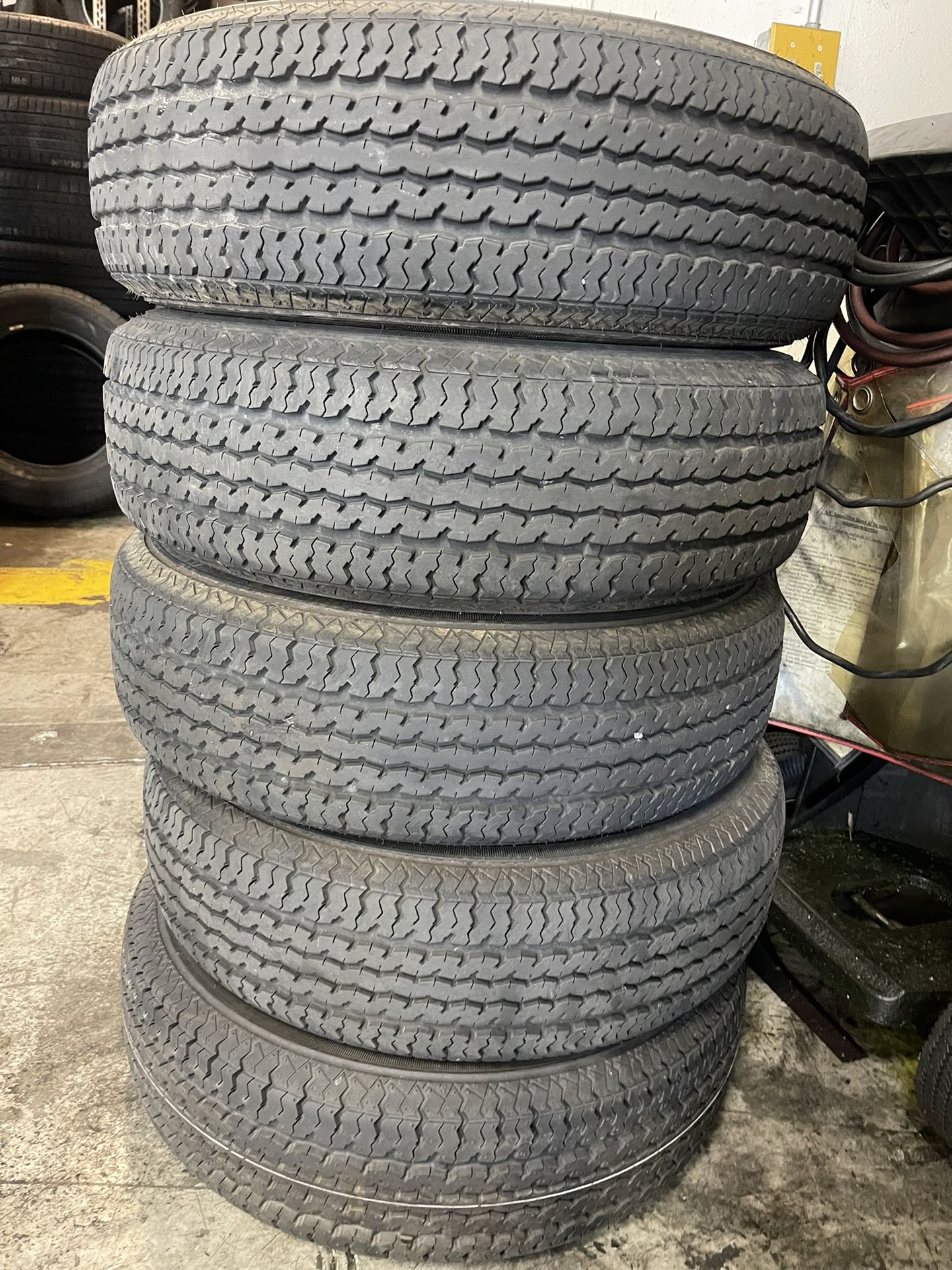 maxxis m8008 st radial 205/75r14