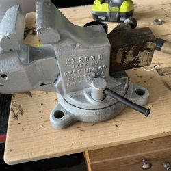 Reed 203r Vise 1942 Model Swivel 360 Degrees 3inch Teeth Opens 6inch 