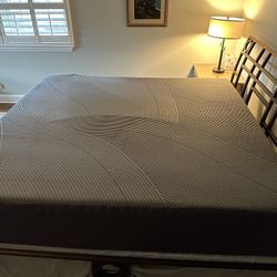 Purple Brand King Mattress (USED ONE NIGHT)