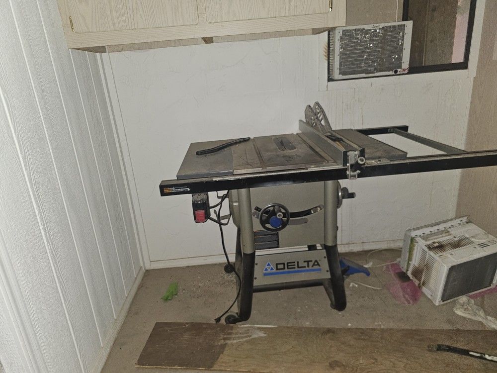 Delta Table Saw.