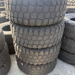 Vendo 35/12.50/R17 Instacion Y Balance Las 4 Llantas Por $230