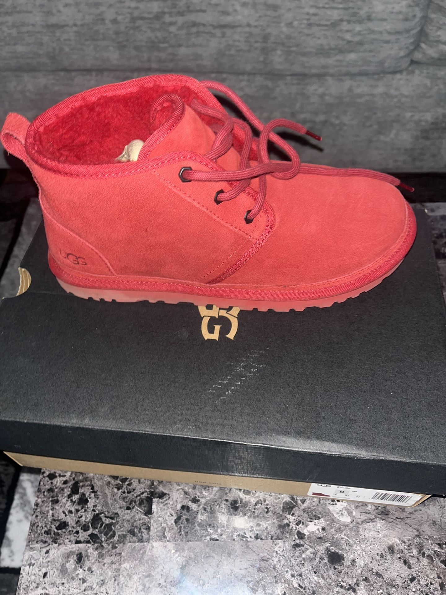 Men Ugg Boots Size 9