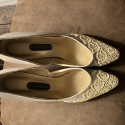 Di Lusso Gold Dress Heels, Size 8 1/2 Medium
