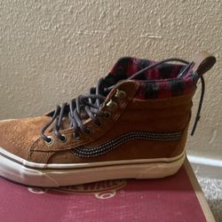VANS 