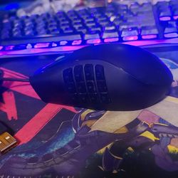 Razer Naga Chroma Gaming Mouse 