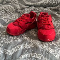 7c Red Nike 