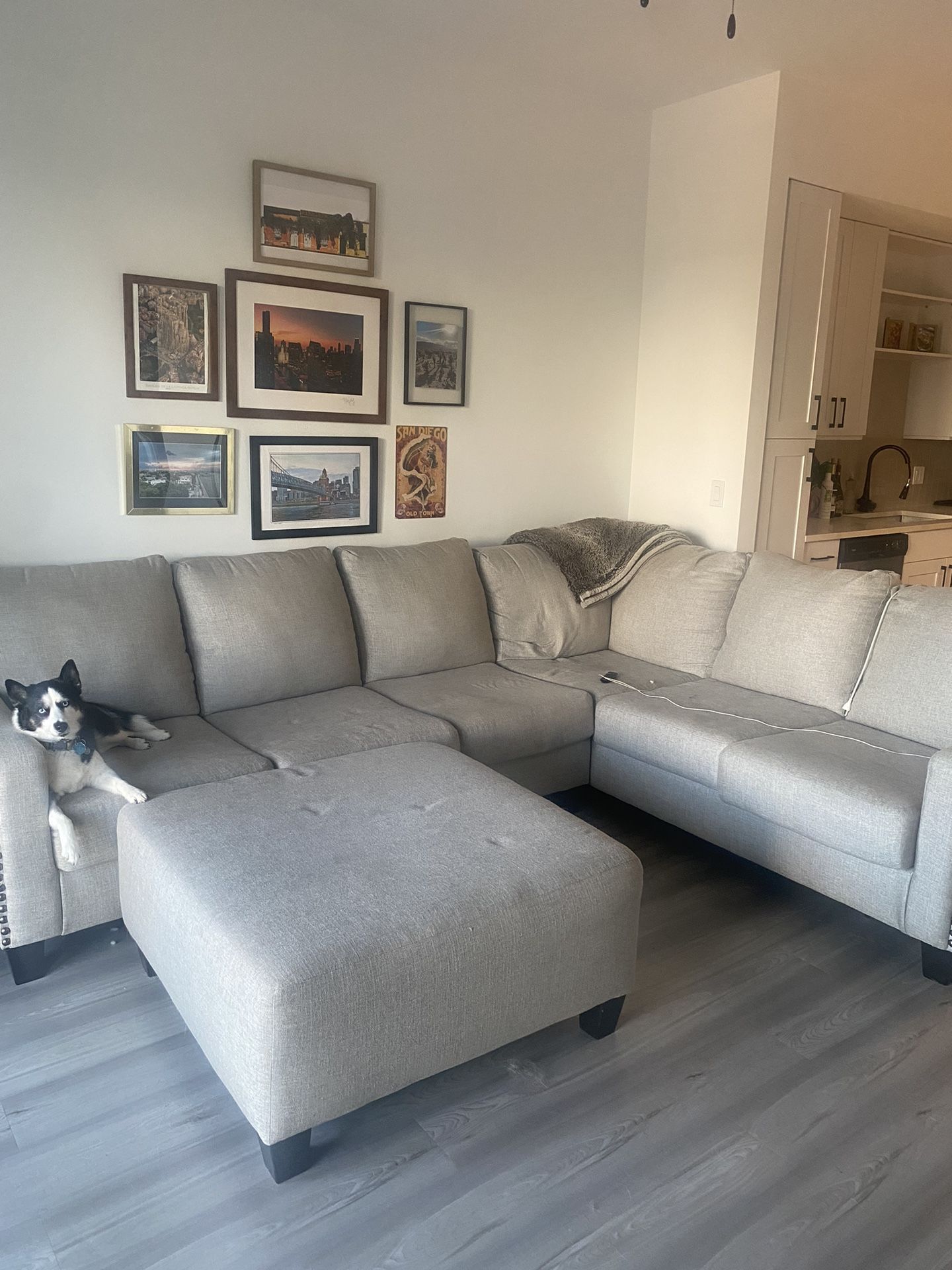 Sectional Couch And Ottoman 