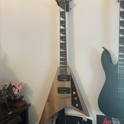 Jackson Randy Rhoades Flying v