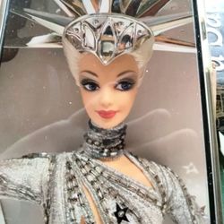 Statue Of Liberty Silver Barbie Perfect In Box