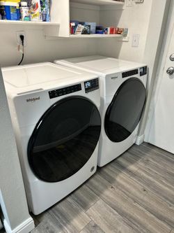 Front Load Washer And Dryer Like New