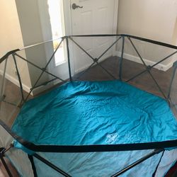 Regalo 8-Panel Portable Play Yard + Carry Case