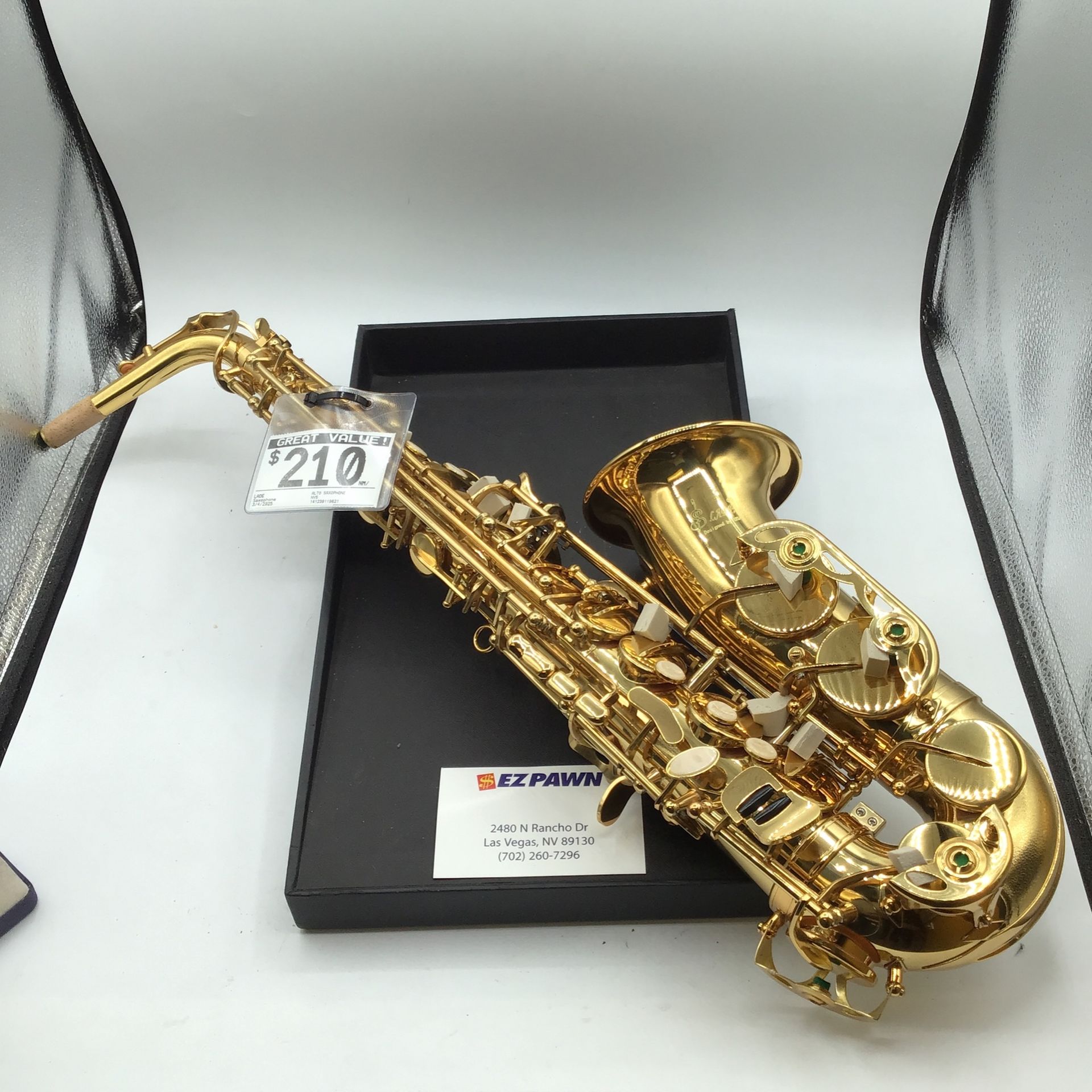 Lade Saxophone 