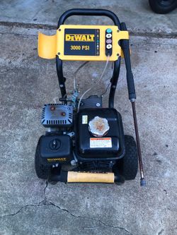 Dewalt Pressure Washer (Honda Engine) 3000 PSI