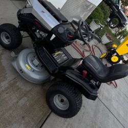 Murray Riding Lawn Mower 42” MT100