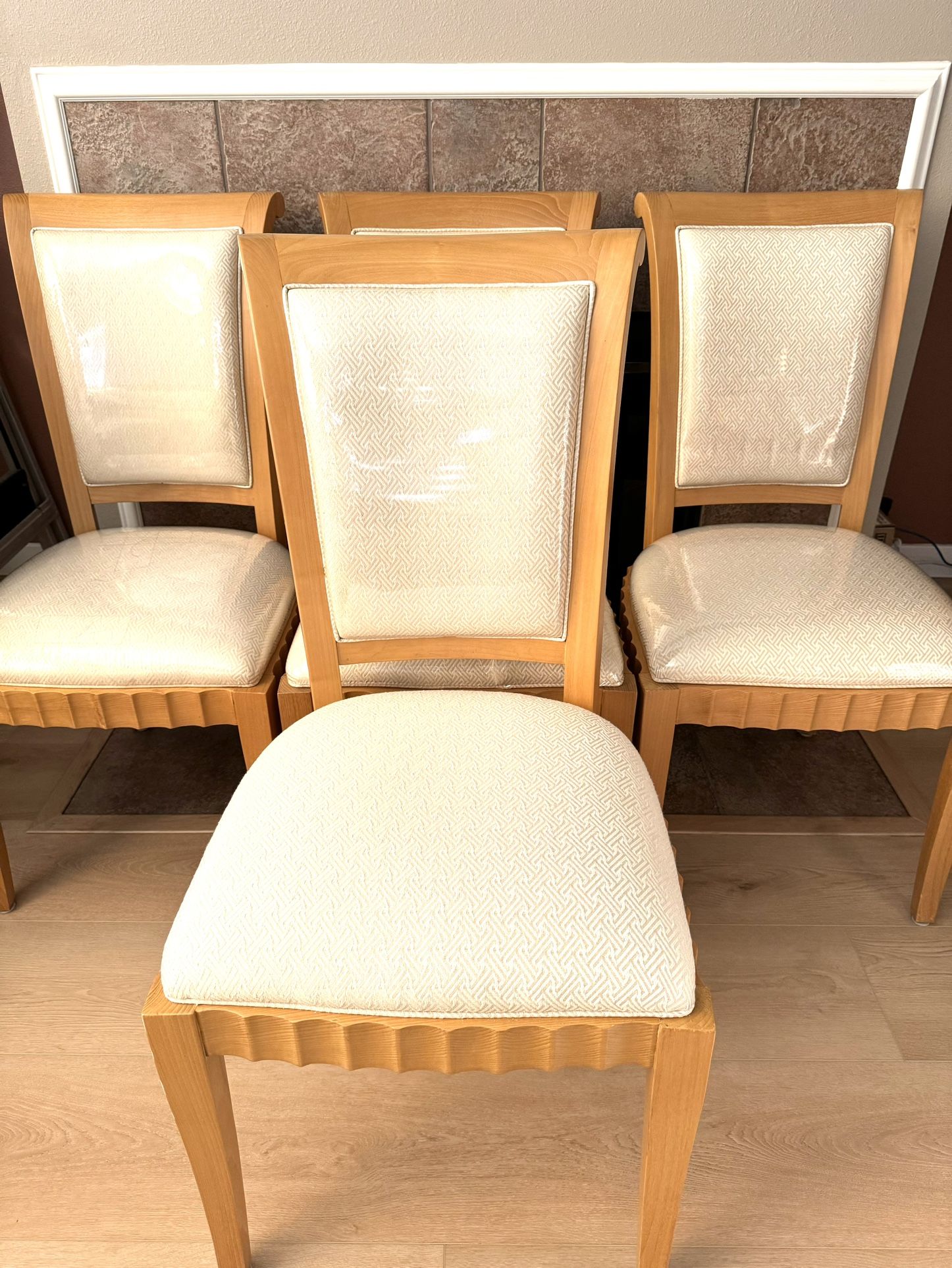 ***WOOD DINNING CHAIRS***